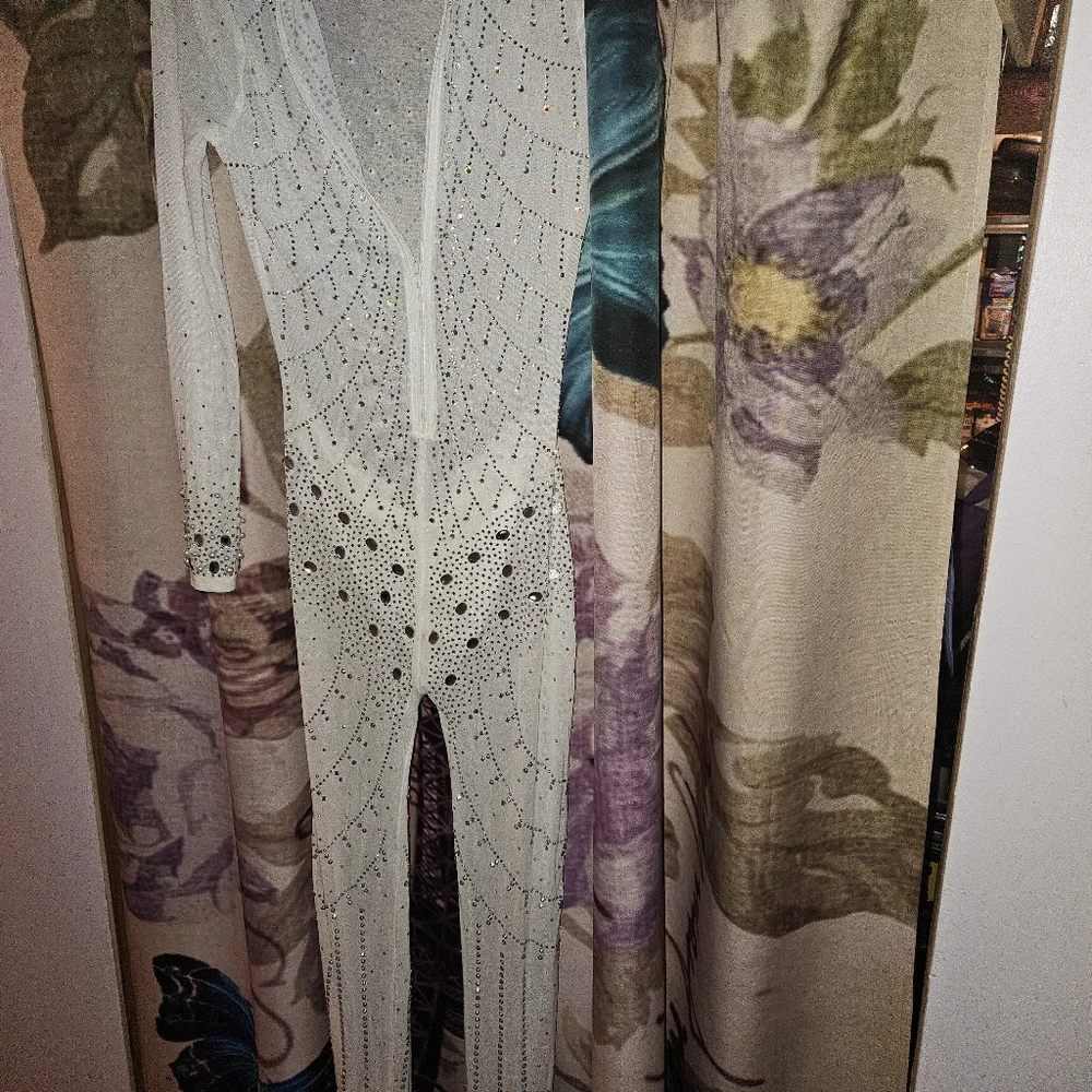 Winter white romper - Picture 4 of 6